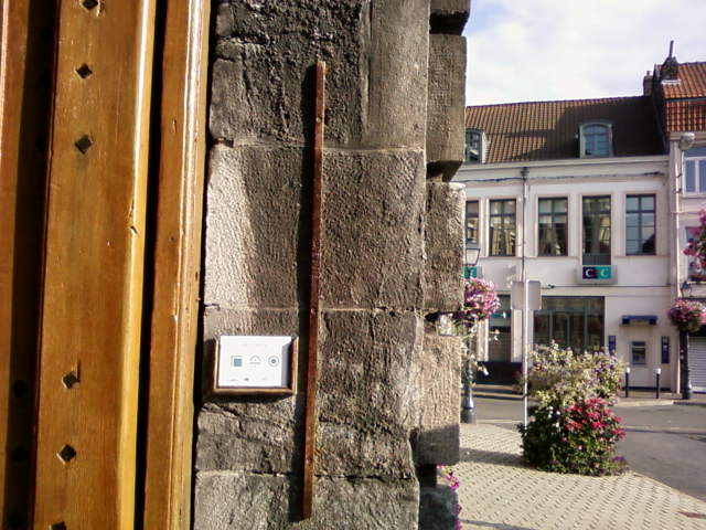 Fichier:20170124211046!MètreEtalonMairieCondé.jpg