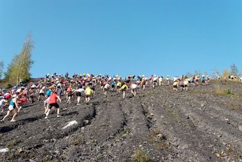 Fichier:350px-Raismes-2011-Course des Terrils.jpg