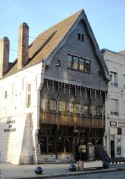 Fichier:180px-Cambrai-Maison scaldienne.jpg