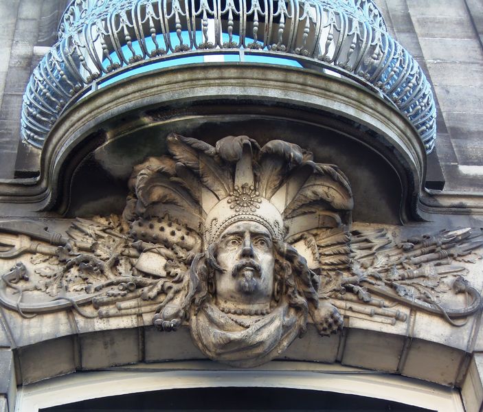 Fichier:703px-Valenciennes-Macaron Inca.jpg