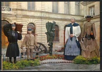 Fichier:350px-Cafougnette et sa famille.jpg