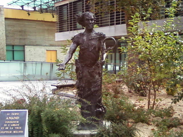 Fichier:Saint Amand les Eaux - Moine Amand.jpg