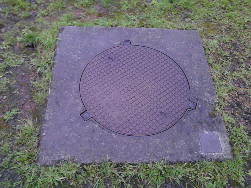 Fichier:800px-Vieux Condé - Puits Vieille Machine 2.jpg