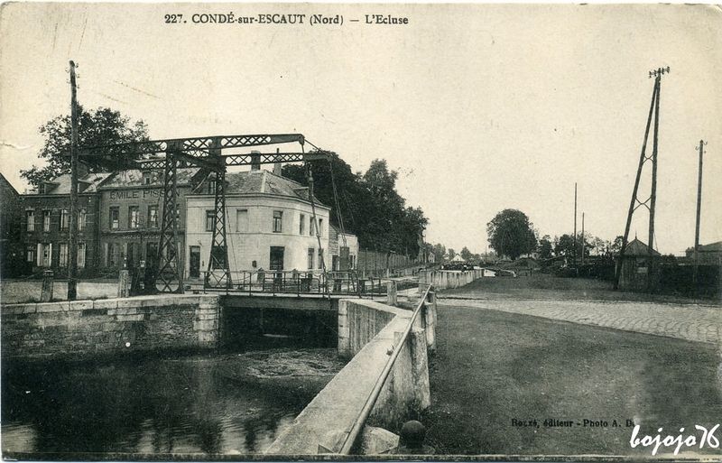 Fichier:800px-CPA-Conde-sur-Escaut-Ecluse.jpg