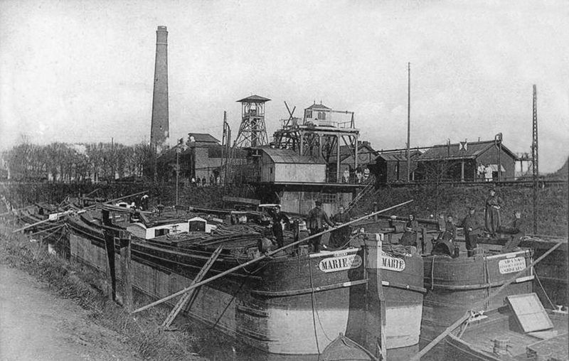 Fichier:800px-Bruay-Fosse Thiers.jpeg