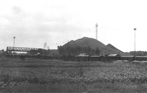 Fichier:300px-Roeulx-Terrils pylones.jpg