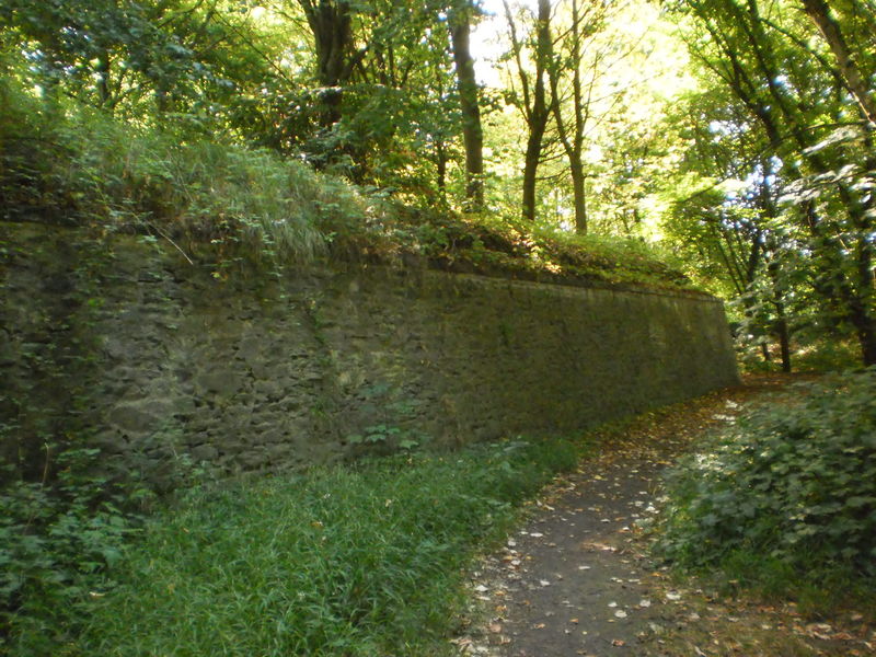 Fichier:800px-Condé sur Escaut - Cavalier bastion de Sor.jpg