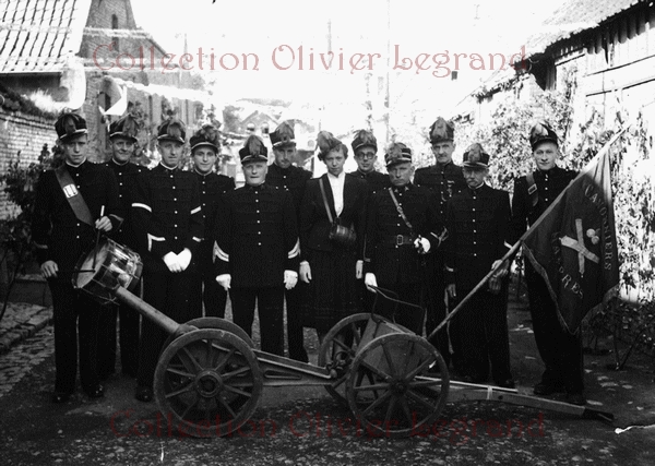 Fichier:Canonniers haspres.jpg