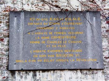 Fichier:350px-Plaque-Eglise Saint-Marcellin.jpg