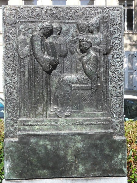 Fichier:450px-Valenciennes-Froissart Jeanne.jpg