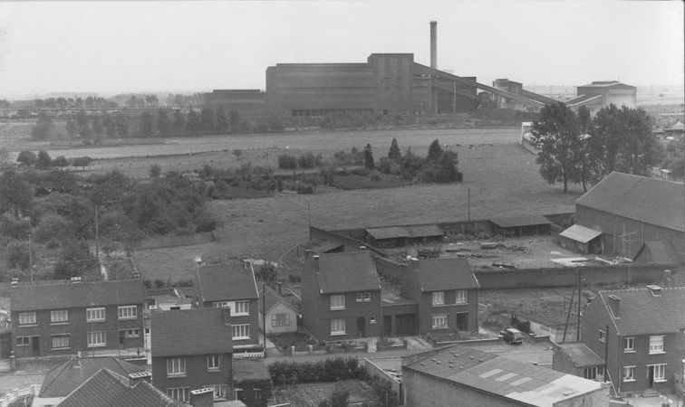 Fichier:Hauts-fourneaux-agglomeration.jpg