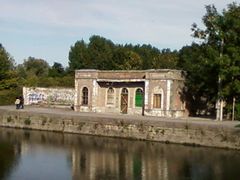 Fichier:240px-Condé sur Escaut - Douane.jpg