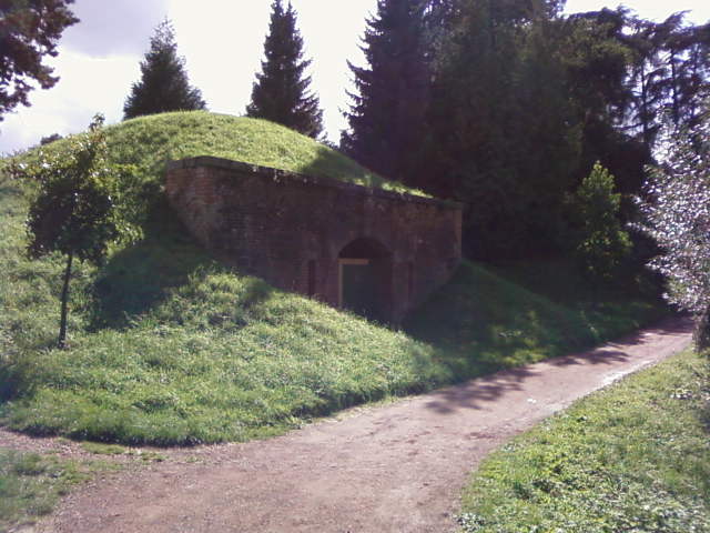 Fichier:Le Quesnoy - Poudrière bastion du Gard.jpg