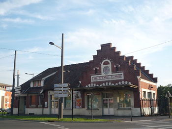 Fichier:350px-Valenciennes-Gare de Valenciennes Faubourg de Paris.jpg