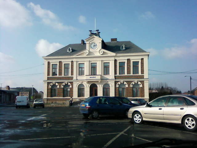 Fichier:Bruay sur Escaut-Mairie.jpg