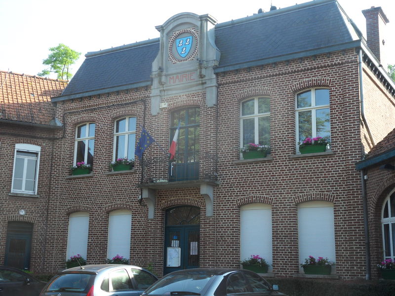 Fichier:800px-Sebourg Mairie.jpg