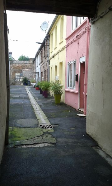 Fichier:360px-Valenciennes-Cour Lefever.jpg