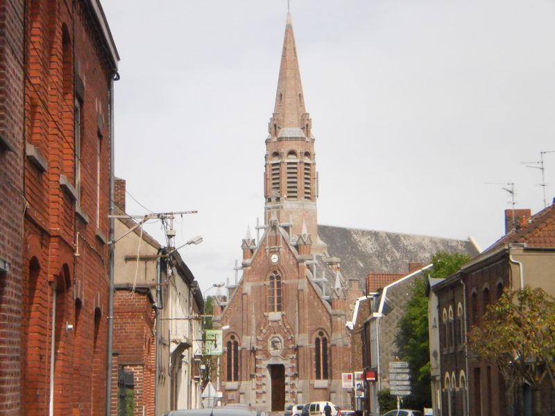 Fichier:Mortagne-du-Nord-Eglise.JPG