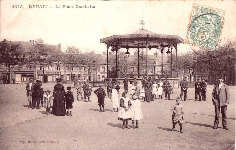 Fichier:Denain-CPA-Place Verte.jpg