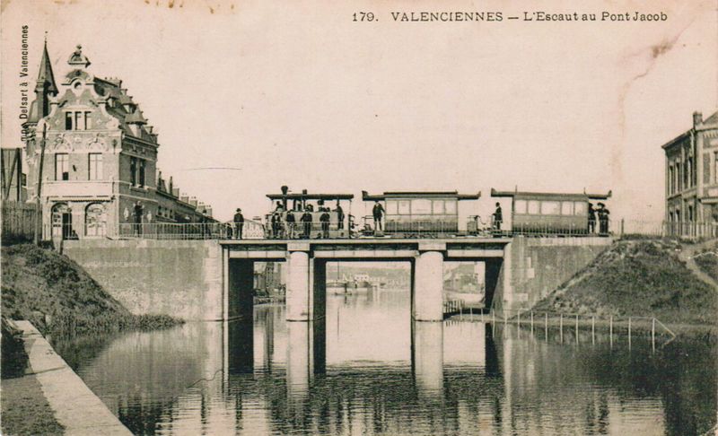 Fichier:Valenciennes-Escaut au pont Jacob-Delsart-176.jpg