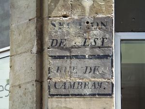 Valenciennes-Plaque Rue Cambray.jpg
