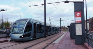 Valenciennes-Tram Nungesser.jpg