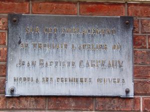 Valenciennes-Cour Jean Hardy Plaque Carpeaux.jpg