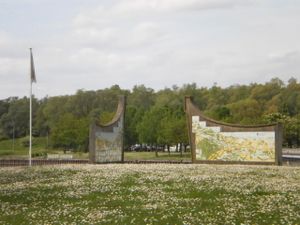 Mortagne-du-Nord-Monument-Confluence.JPG