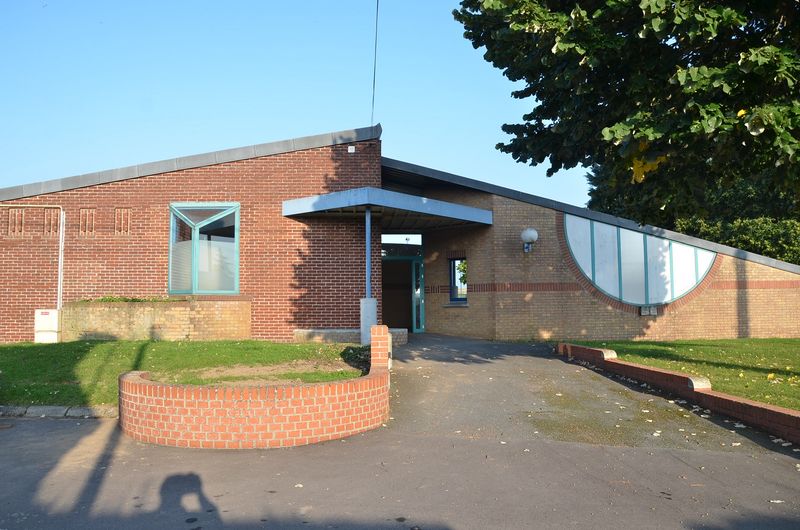 Fichier:Bibliothèque de Monchaux.jpg