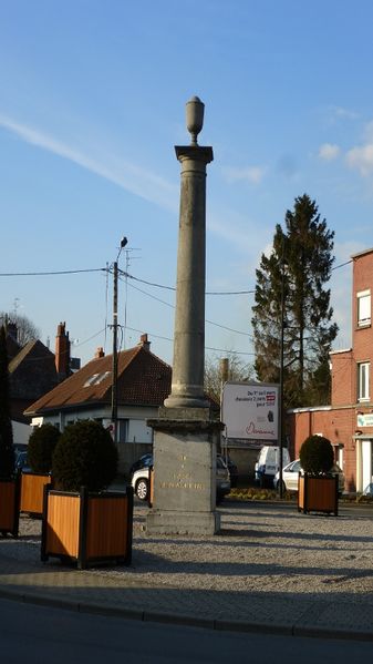 Fichier:20140415205849!03 Arret Place Dampierre.jpg