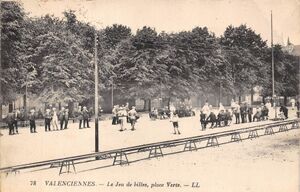 Valenciennes-Place Verte-Jeu de billes.jpg