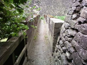 Condé sur Escaut - Aqueduc2.jpg