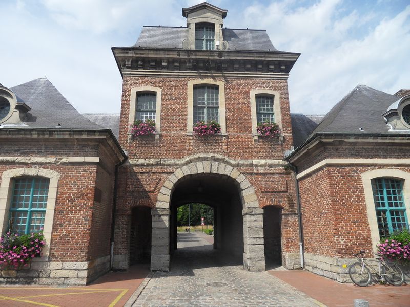 Fichier:Porte vautourneux.jpg